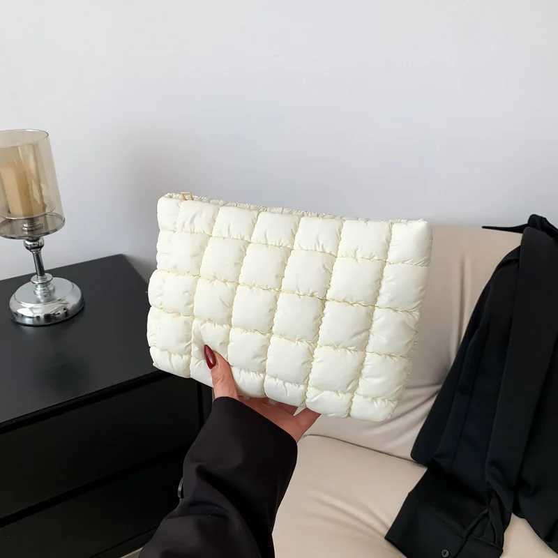 Women Cosmetic Quilted Bag Square Portable Makeup Storage Cluh Bags Simple Girl Lipstick Toiletry Organizer Small HandbagXJ241206