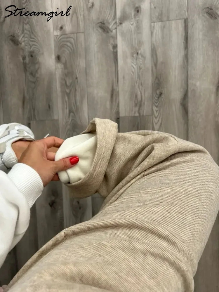 Loose wool pants womens winter wide leg thick velvet casual pants womens warm swan velvet pants winter beige 241202