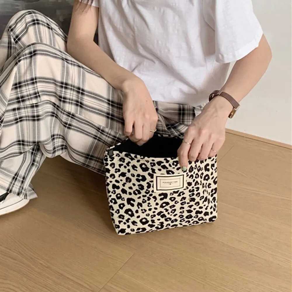 Fiable Leopard Print Wern Style Makeup Bag Portable Canvas Mobile Phe Bag Hand Held Bag Minimalist Storage BagXJ241206