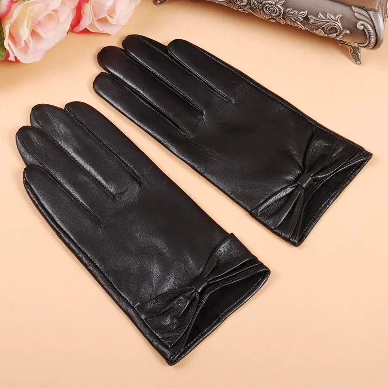 GOURS Winter Genuine Leather Womens Gloves Black Genuine Leather Touchscreen Gloves Fashion Wool Lining Warm and Soft GSL002 241206