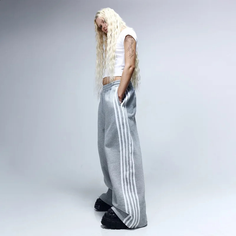 Y2K 2 piece tracksuit high quality Embroidered Striped streetwear Men Women Sweatshirt Oversized Hoodie Hip Hop Track Pants Set 241205Z