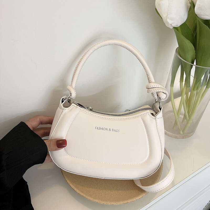 Texture Pressed Shell Handbag, Women's Autumn New Item, Solid Color Chain Armpit Stylish And Versatile Single Shoulder Crossbody Bag, Fashionable