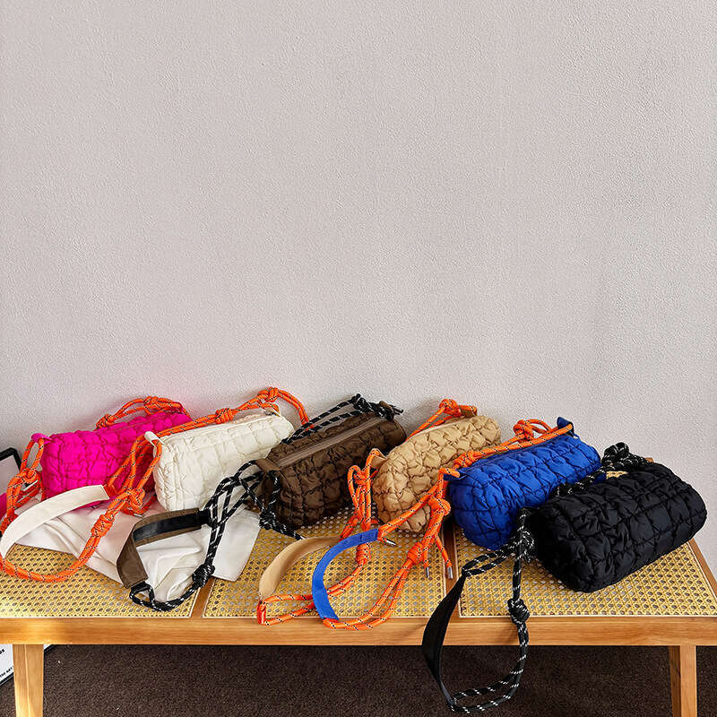 White Ditch Women's Summer High-End New Lightweight Nylon Crossbody Cloud Large Capacity Pillow Bag, Fashionable Quality Classic B3