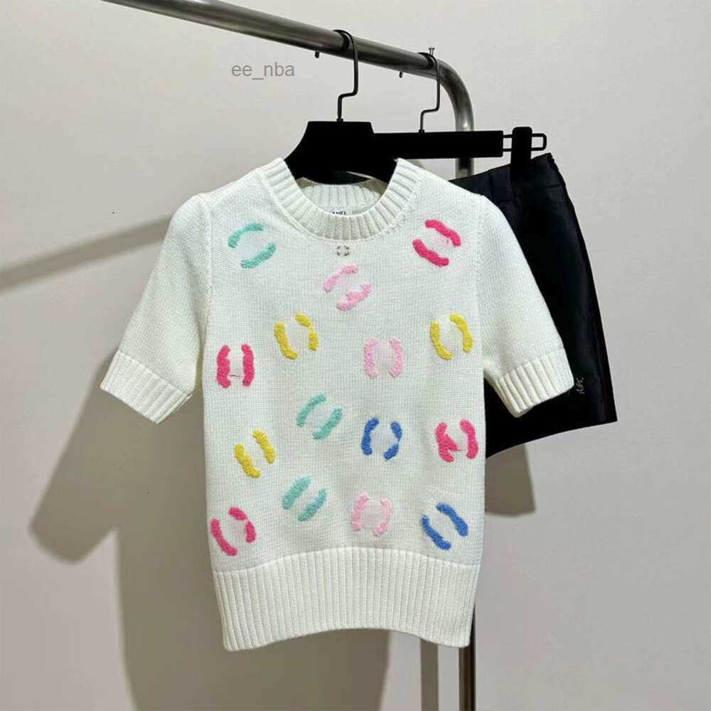 2023 Autumn/Winter Rainbow Contrast Diamond Knitted Short sleeved Sweater