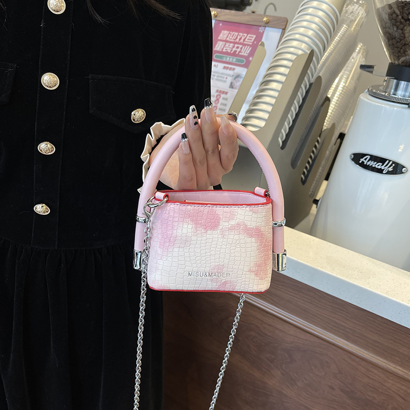 New leather fashionable armpit bag trend new large capacity shoulder bag brand leisure designer fashion designer handbag