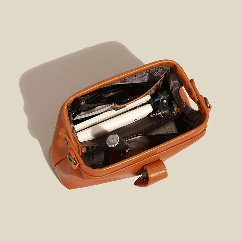 2025 new soft leather clip single shoulder diagonal cross women's bag