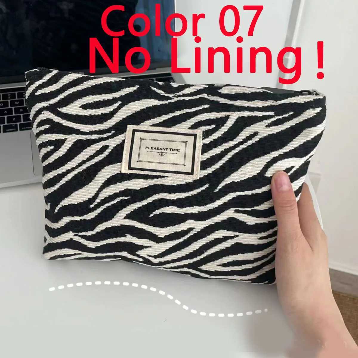 Classic Leopard Print Makeup Bag Zipper Pouch Large Capacity Portable Toiletries Bag Cosmetic Bag for WomenXJ241206