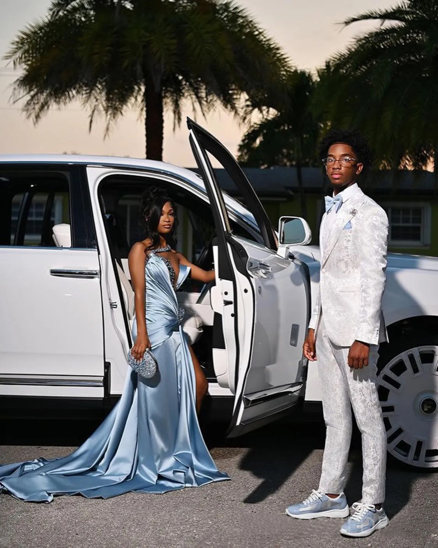 2024 Prom Dresses for Black Women Sexy Promdress Illusion One Shoulder Beaded Pearls Sequined Lace Side Split Evening Dresses Second Reception Gowns V