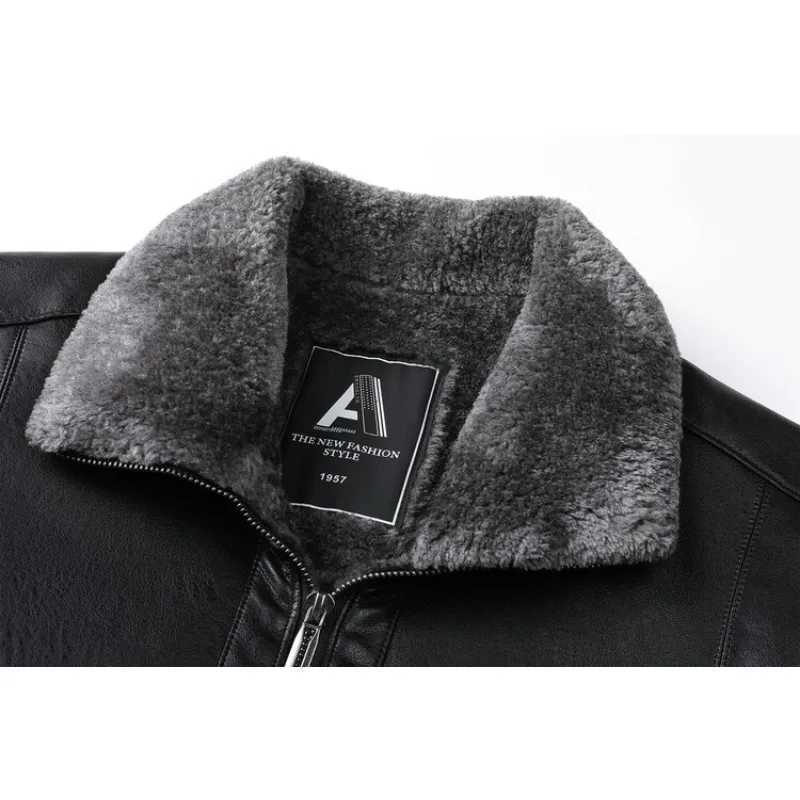2 Colors!2023 Autumn and Winter Mens Leather Coat Thickened and Velvet Flip Collar Warm Leather Coats Mens JacketXJ241206