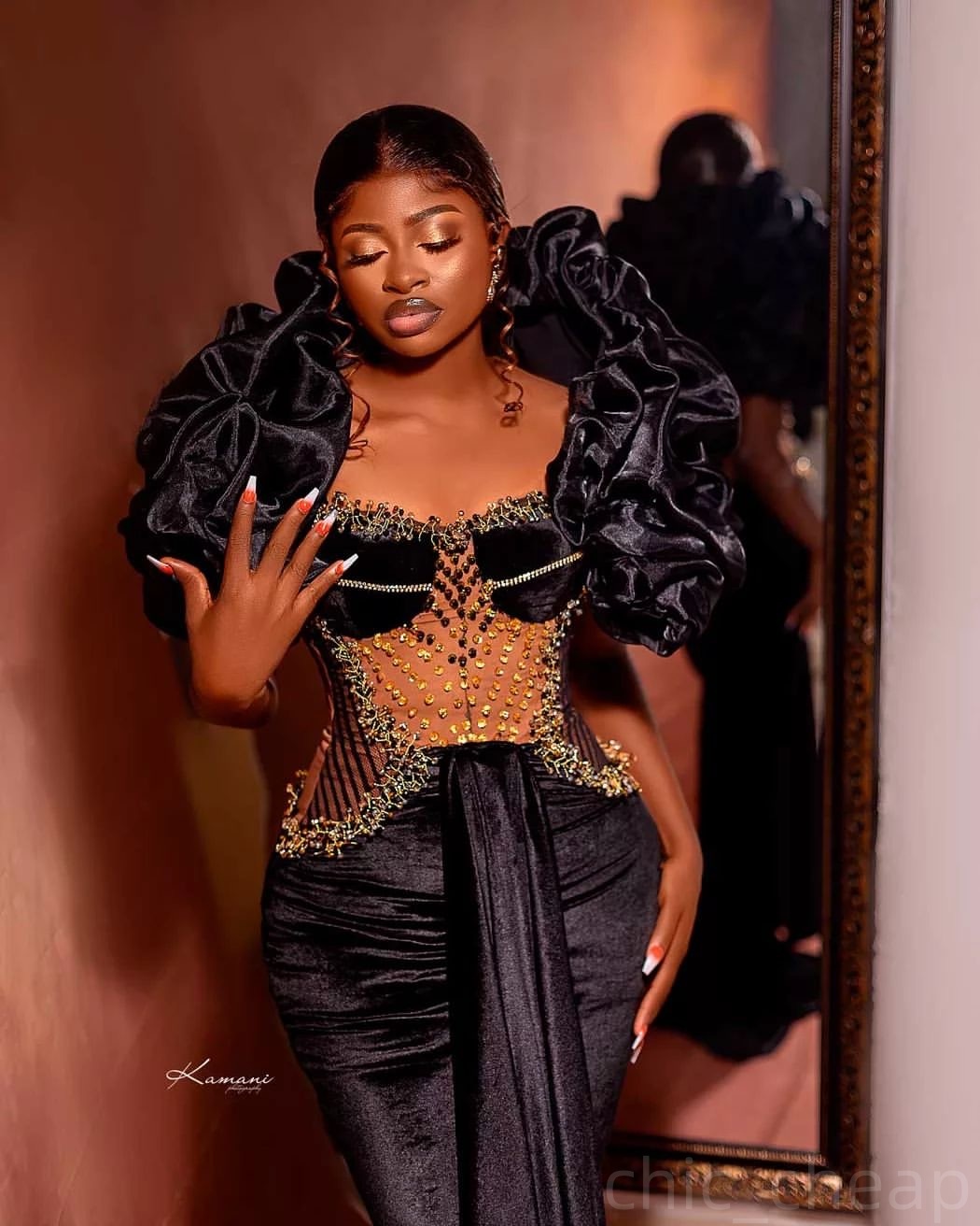 Black Illusion Prom Dresses 2025 Beaded Velvet Stylish Evening Formal Party Second Birthday Engagement Gowns Plus Size Dress For Special Occasions