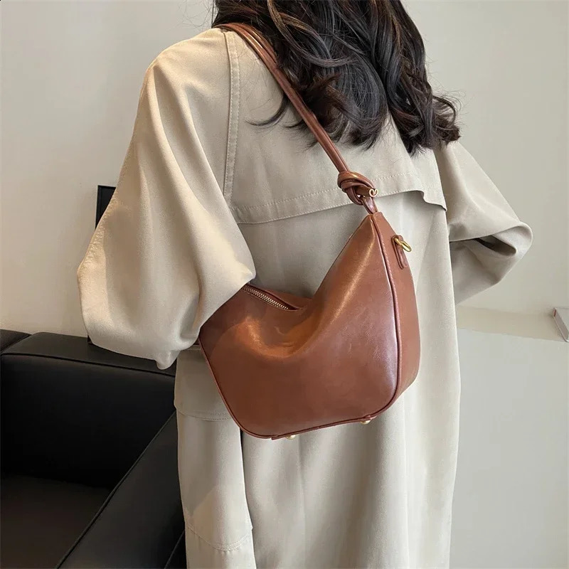 Sewing Thread Casual Solid Shoulder Bags Interior Compartment Fashion High Quality Bags for Women Zipper Pu Womens Handbags 241205