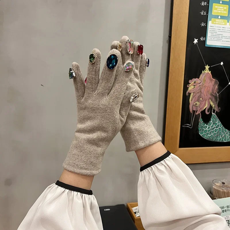 Cute Womens Gloves Autumn/Winter Colorful Plastic Crystal Cashmere Black Grey Gloves Touchscreen Womens Gift 241206