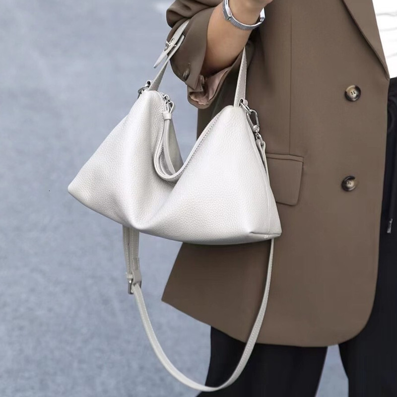 Soft Cowhide Hobos Crossbody For Women New Winter Genuine Leather Tote Handbag Designer Bags Quality Lady Shoulder Bag BagVoyage