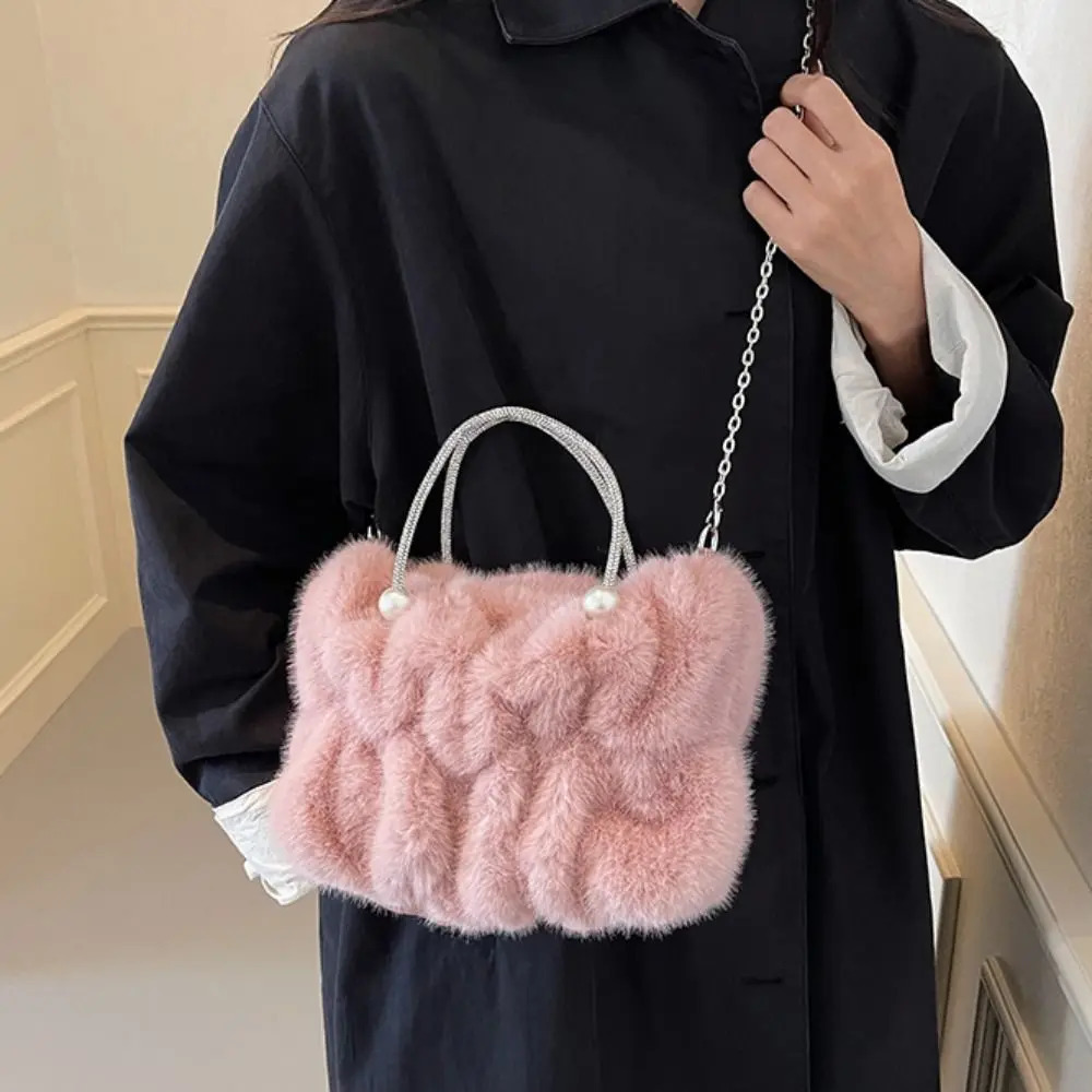 Korean Style Women Plush Shoulder Bag Chain Soft Winter Fluffy Handbag Top-Handle Solid Color Faux Fur Crossbody Bag 241206