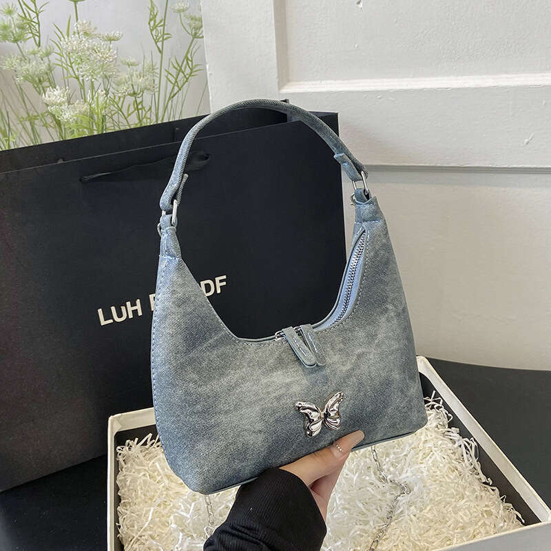 Uniquely Textured Women's Summer New Bow Underarm Bag, Temperament Commuting Single Shoulder Handbag