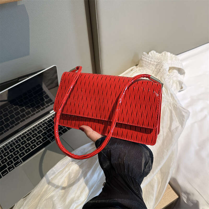 Small Niche Design, Simple Shoulder Summer New Item, Solid Color, Casual Armpit Bag, Stylish Commuting Handbag, Fashionable Quality, Classic