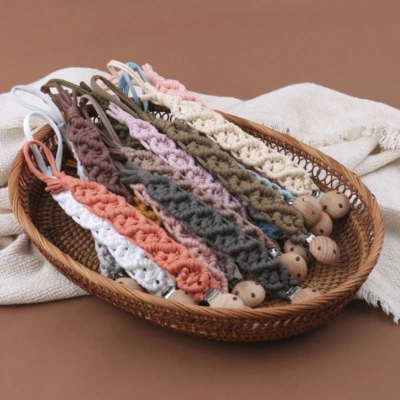 Pacifier Holders Clips# Vintage Simple Crochet Pacifier Clip Baby Cotton Pacifier Chain for Newborn Teething Soother Chew Dummy Clips Handmade H241206