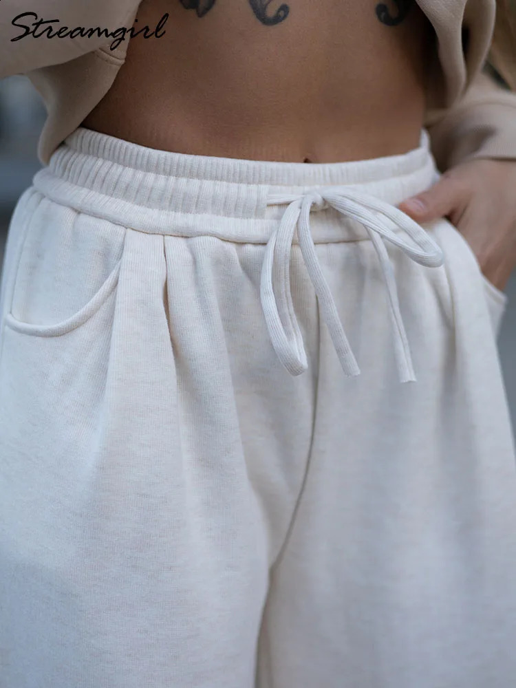 Loose wool pants womens winter wide leg thick velvet casual pants womens warm swan velvet pants winter beige 241202