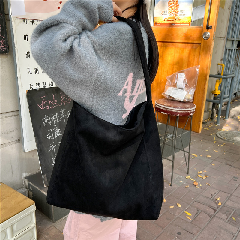 New Versatile Commuting Tote Bag For Autumn And Winter, Women's Suede Large Capacity Underarm Single Shoulder Handbag