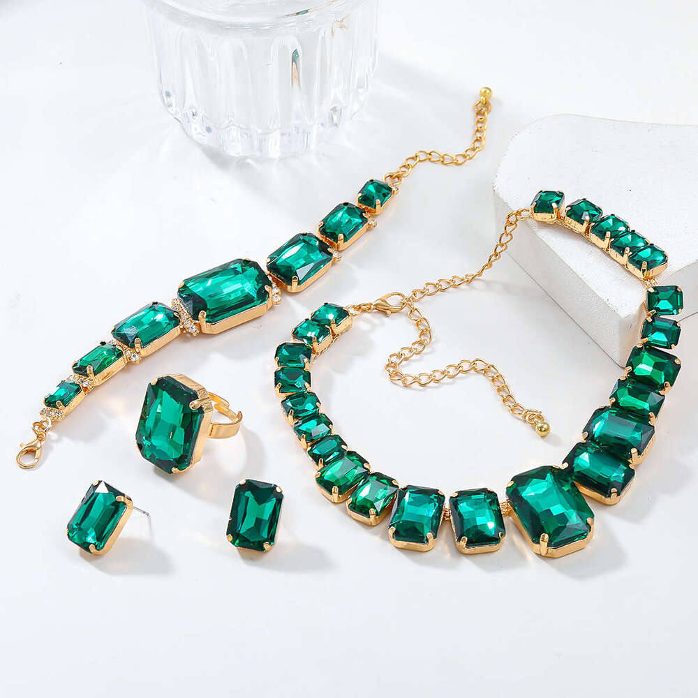 Exaggerated heavy industry rhie block necklace, earrings, bracelet set, stylish and versatile accessory design