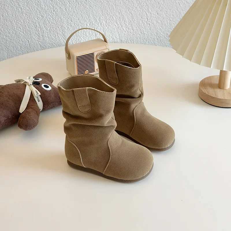 Winter Girl Boot New Warm Kid Shoes Cotton Comfort Girls Shoe Simple Retro Midsole Boot Princess Light Versatile Leather BootsXJ241206