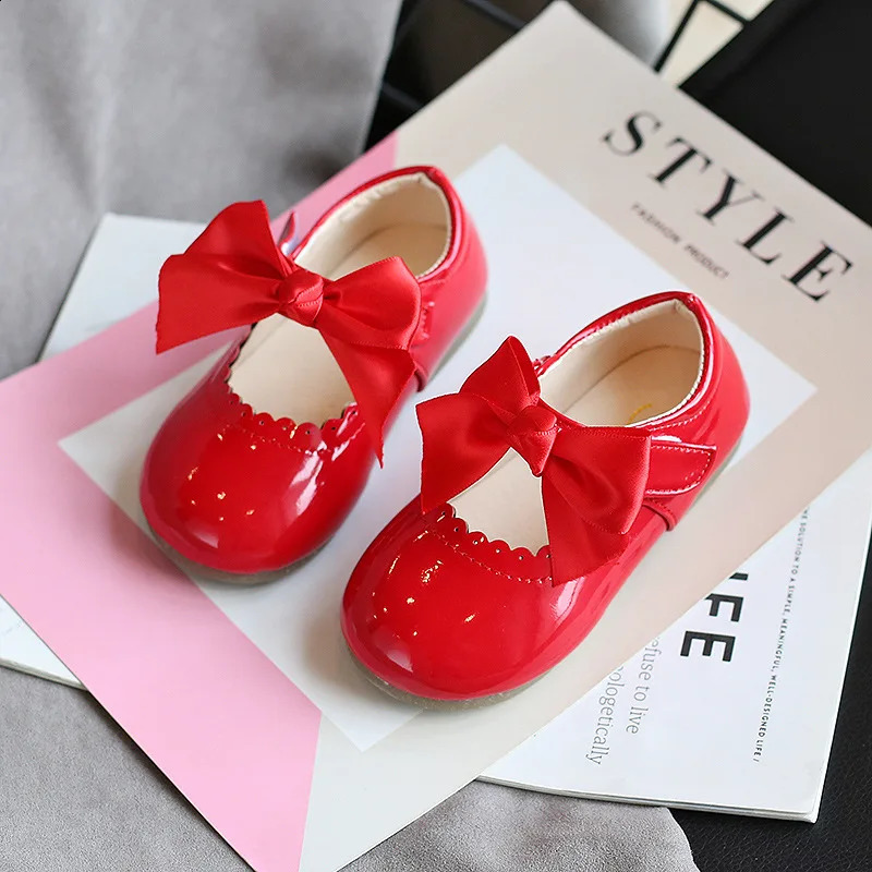 Toddlers Girls Shoes Childrens Flats PU Patent Leather Kids Dress Shoes Soft Cute Princess Sweet With Butterfly-knot Bowtie 241206