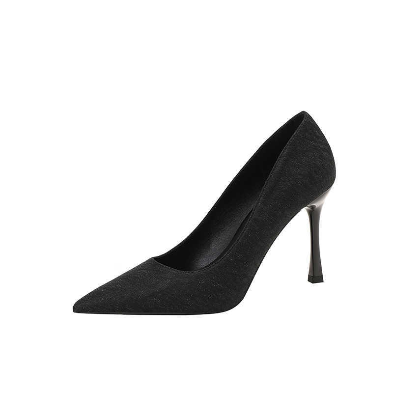 Thin heeled pointed high heels are versatile for womens commuting work High heels exude solid color and are suitable for both large and small sizes ra