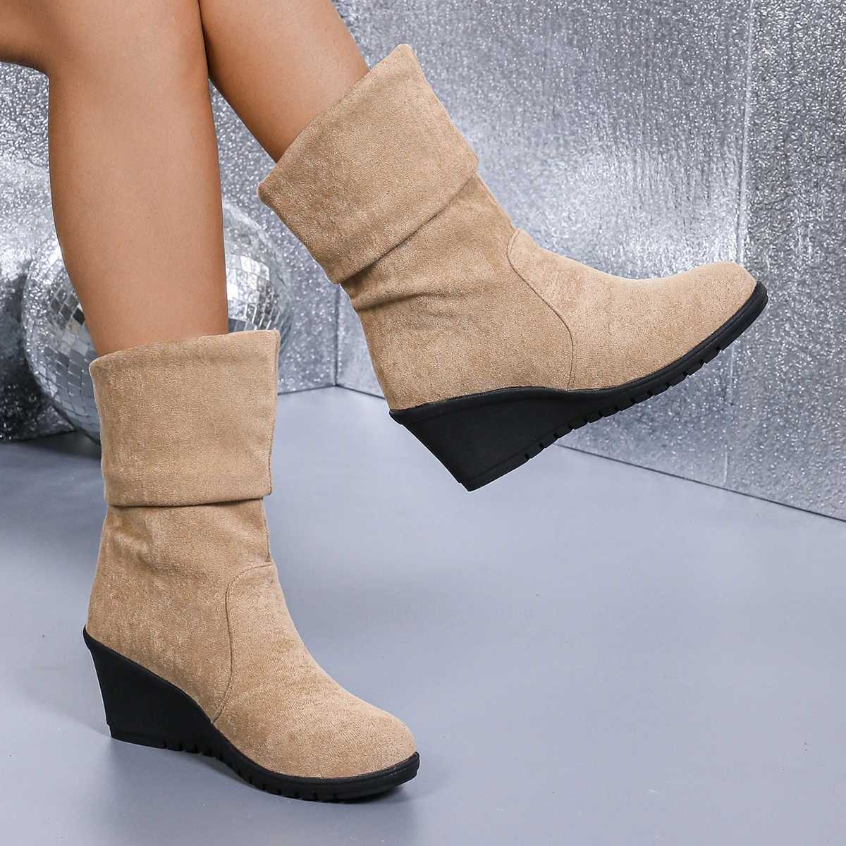 High Quality Wen Wedges Boots New Winter Fi Casual Shoes Suitable for Wen Elegant High H Round Head Platform Solid Color Boots Wen T241206