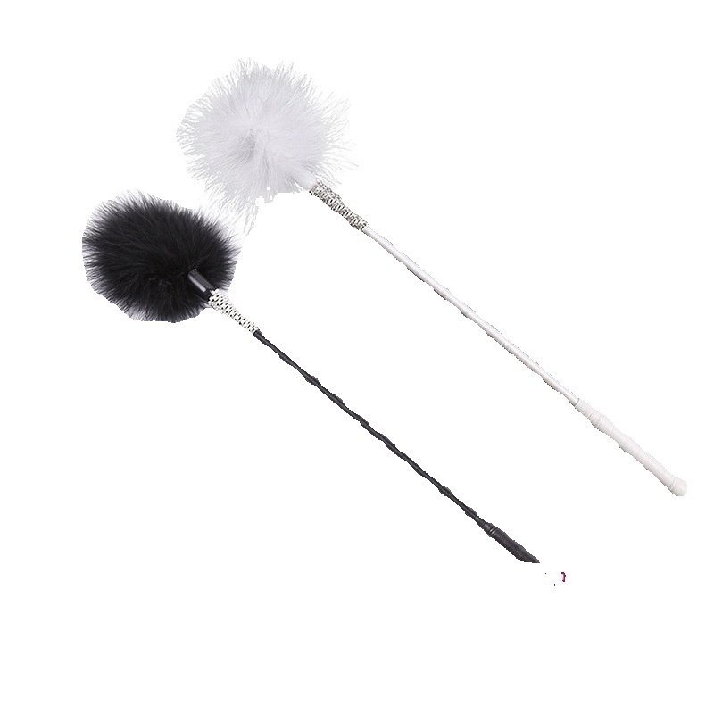 SM Sex Toys Couple Flirting Feather Teasing Stick with Diamond Handle Black and White Feather Skin Stimulating Tool