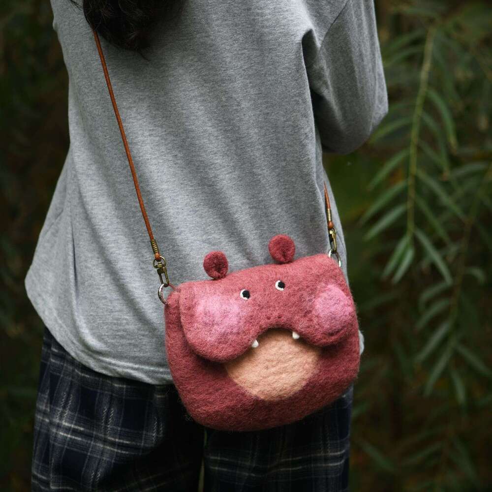 Handmade wool felt, cute fox, elephant, hippopotamus, squirrel, animal carrying shoulder bag, versatile flip cover