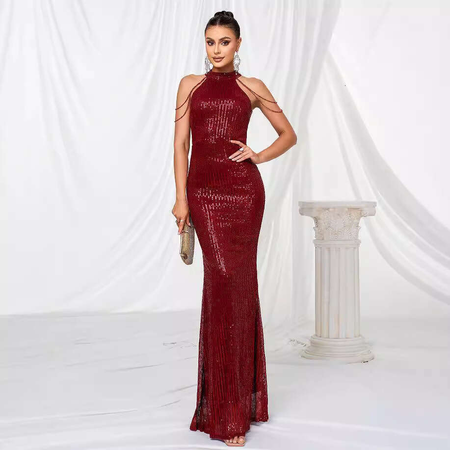 Autumn Product Fashionable Hanging Neck Sexy Crystal Chain Hip Wrapping Glitter European American Mid Waist Evening Dress 2024 New Style Unique and El