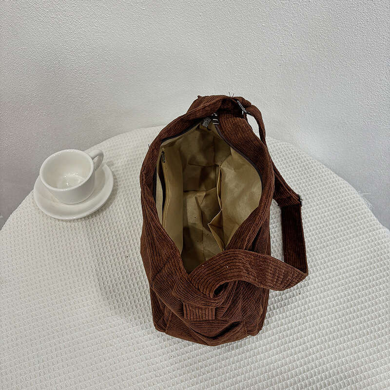 Corduroy Women's Summer Large Capacity New Casual Crossbody High-End And Versatile Canvas Dumpg Bag, Fashionable Quality Classic B2