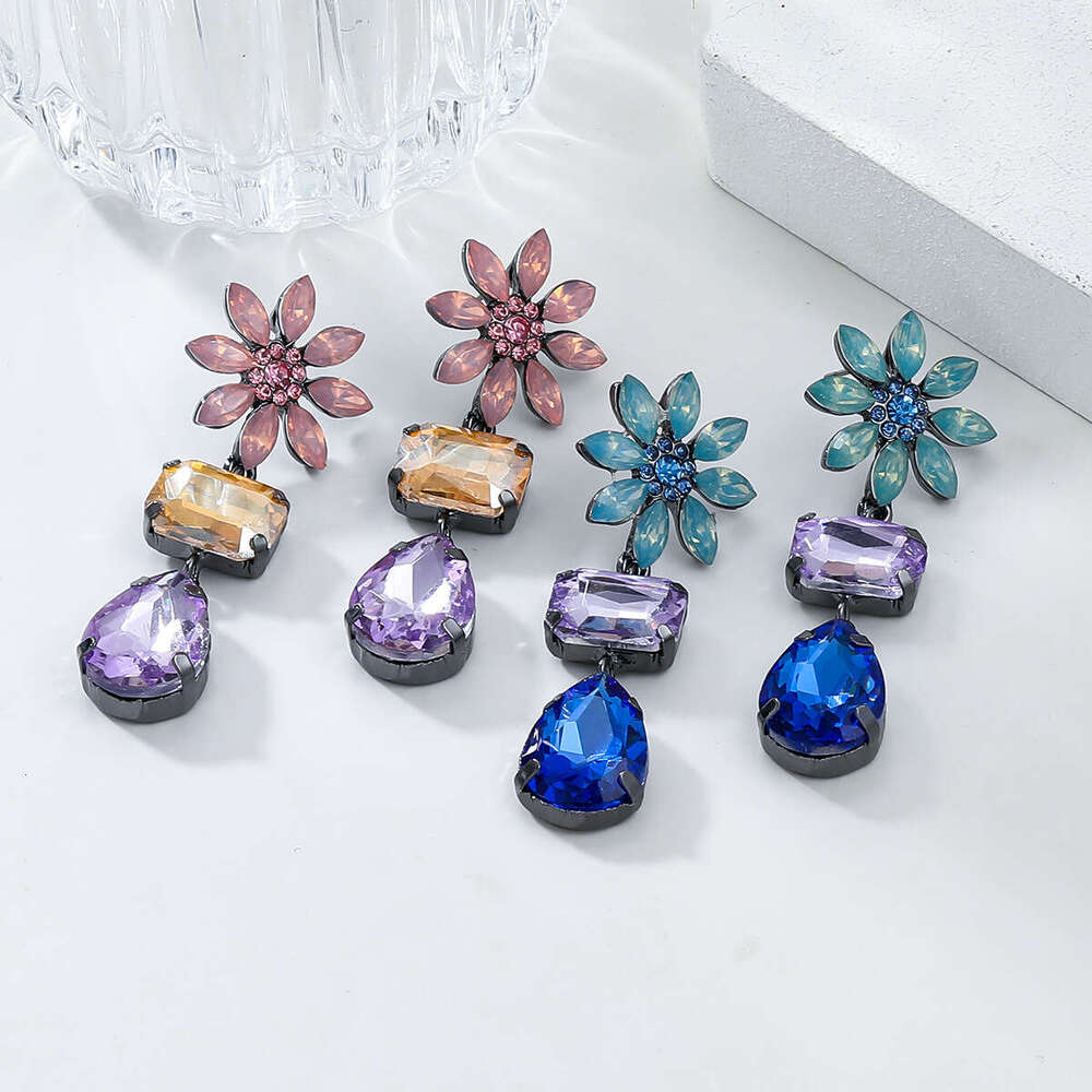 2024 colored with full dia ral water droplet shaped for women's trendy earrings