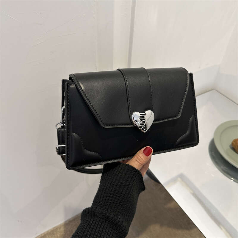French Niche Texture Women's Winter New Style Stylish Shoulder Versatile Crossbody Bag Fashionable Quality Classic