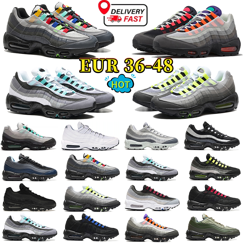 Top quality 95 running shoes men women Designer sneakers Triple Black white Solar red flats breathable 95s trainer fashion mens Outdoor sports trainers size 36-48