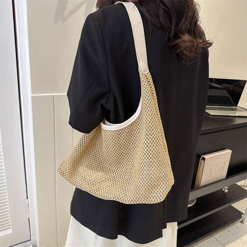 Women's Summer New Grass Woven Beach Large Capacity Crossbody Texture Shoulder Bag Fashionable Quality Classic B4