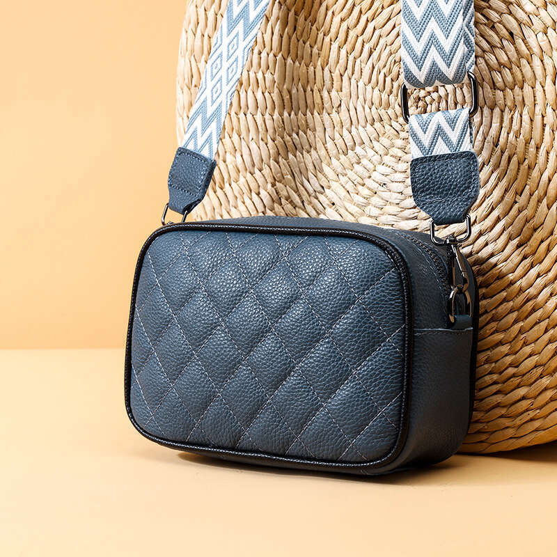 Genuine 2025 new fashionable and versatile single shoulder crossbody women's diamond grid embroidery thread broadband full leather small square b