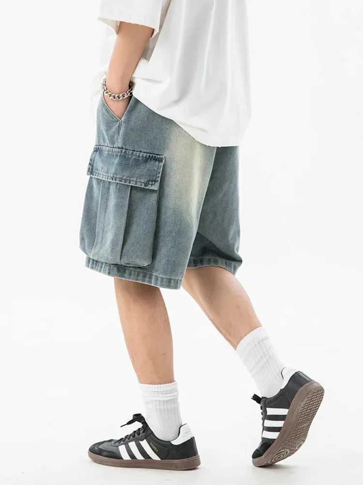 Old Washed Cargo Denim Shorts Mens Summer New Style Loose Side Three-dimensional Large Pocket Casual Five Quarter PantsXJ241206