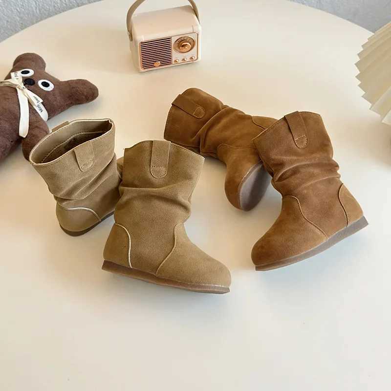 Winter Girl Boot New Warm Kid Shoes Cotton Comfort Girls Shoe Simple Retro Midsole Boot Princess Light Versatile Leather BootsXJ241206