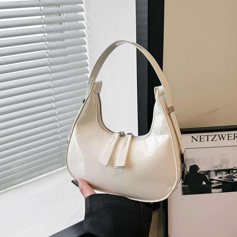New Handheld Crescent For Autumn , Versatile Underarm Bag, Fashionable And Casual Commuter Single Shoulder Women's Bag B4
