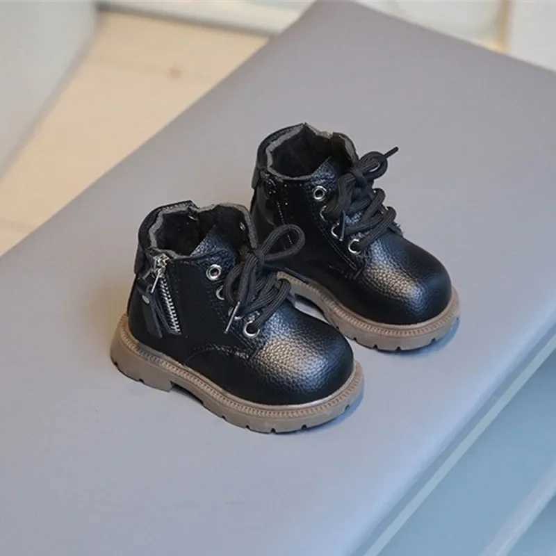 Winter Warm Non Slip Children Walking Shoes Kindergarten Students Thick Plush Korean Boots Boys Girls Fashion Leather Snow BootsXJ241206