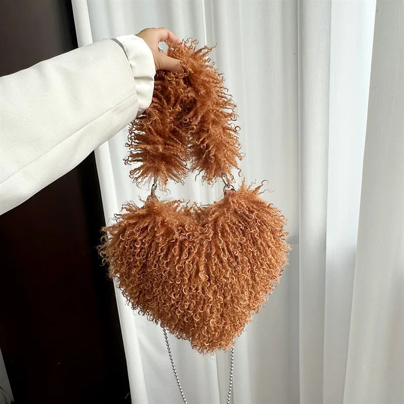 Faux Natural Fur-Ever Mongolian Furry Fur Heart Shape Oversized Tote Bags For Women Handbags With Long Shoulder Fur Straps 241206