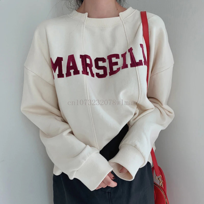 Korean Fashion Letter Print Hoodies Oversized Chic Women Round Neck Hoodie Casual Y2K High Street Winter Autumn Female Pullover 241203