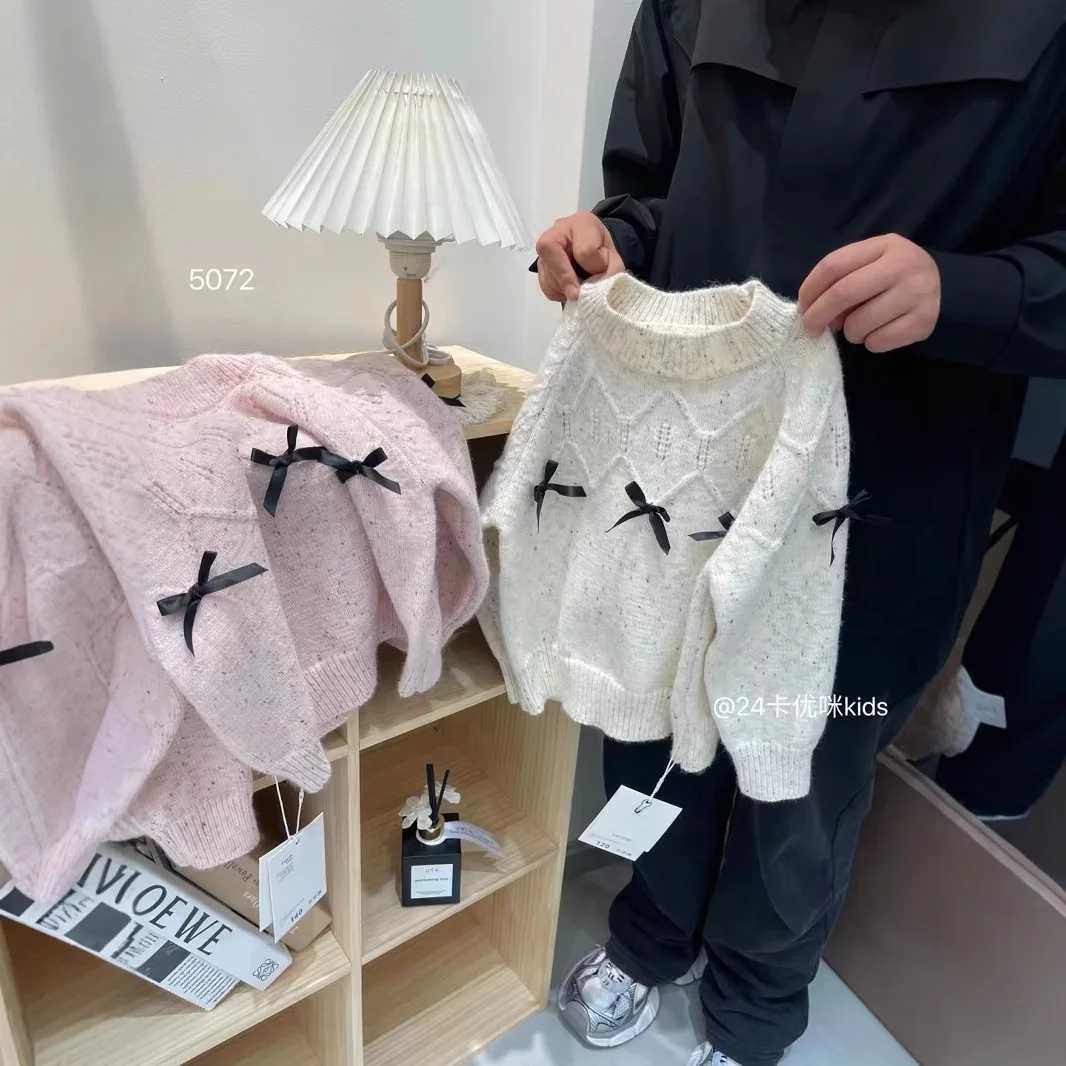 Cardigan Baby girl sweater with fashionable bow tie knitted to keep warm 2024 autumn new Korean style childrens sweater Q241205