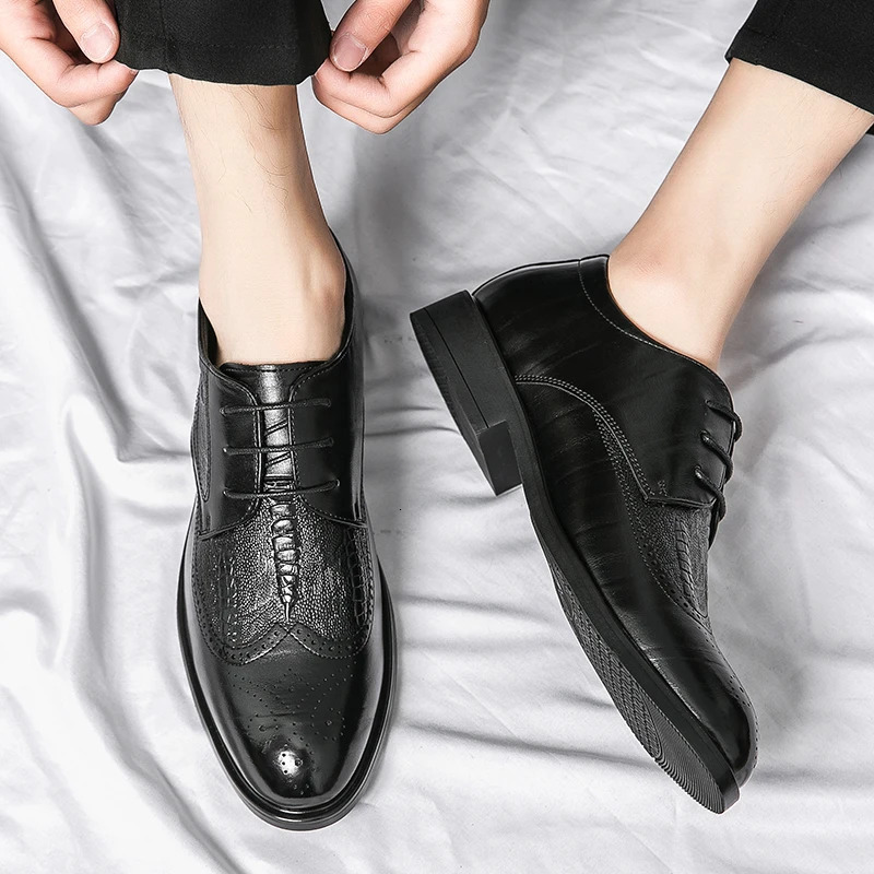 Casual Leather shoes Big size Mens Dad shoes Business fashion leather shoes 241206