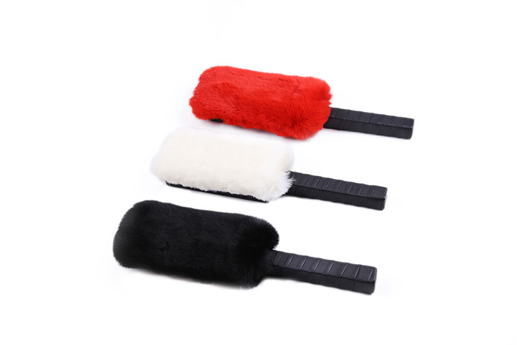 The factory supplies new black and red feather hand clapper SM toys for tickling and adjusting male and female adult sex toys