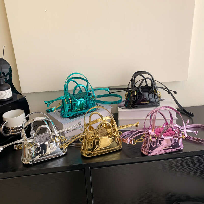 Summer New Mini Bag For Women With High-End Feel, Shiny Crossbody Niche Design, Exquisite Hand-Held Bucket Bag, Fashionable Quality, Classic B3