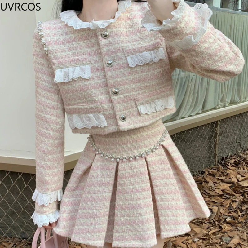 Pink autumn winter Kavay coarse woolen twopiece set womens sweet lace patch work wool jacket elegant pearl pleated mini ski suit 241206