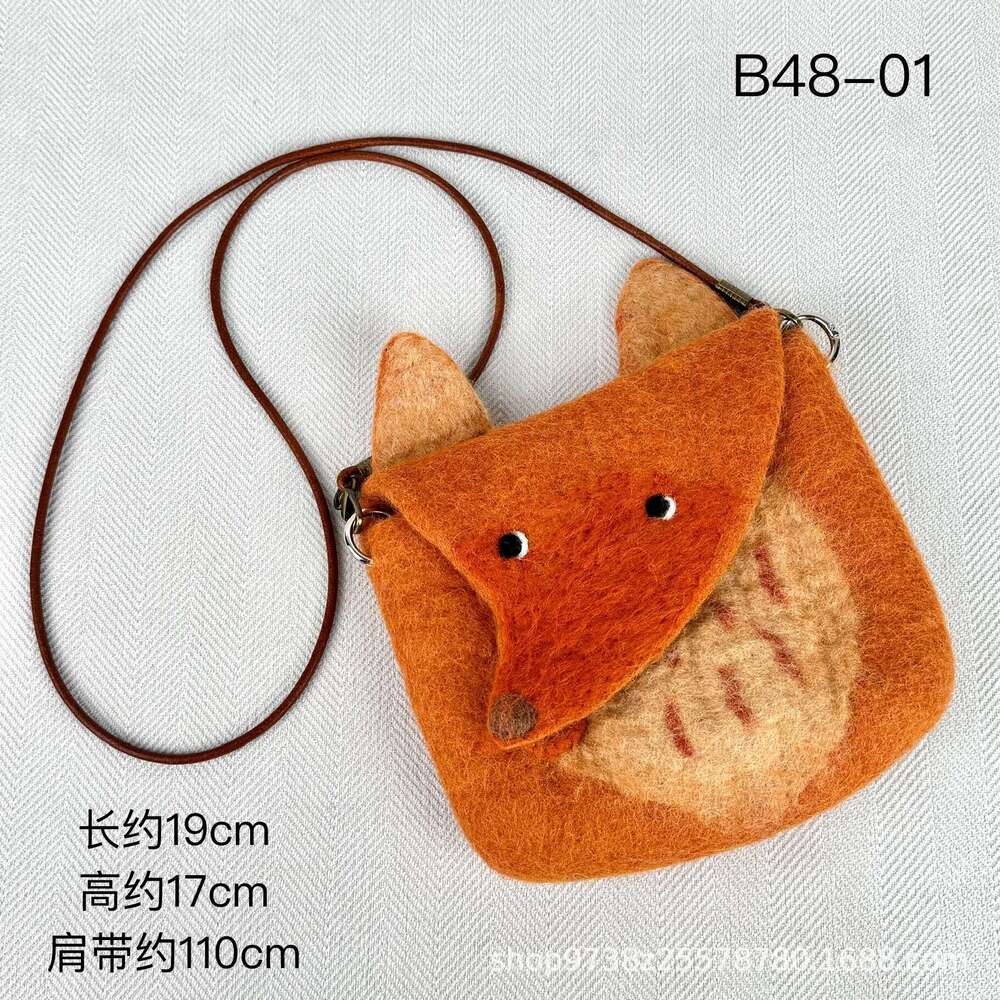Handmade wool felt, cute fox, elephant, hippopotamus, squirrel, animal carrying shoulder bag, versatile flip cover