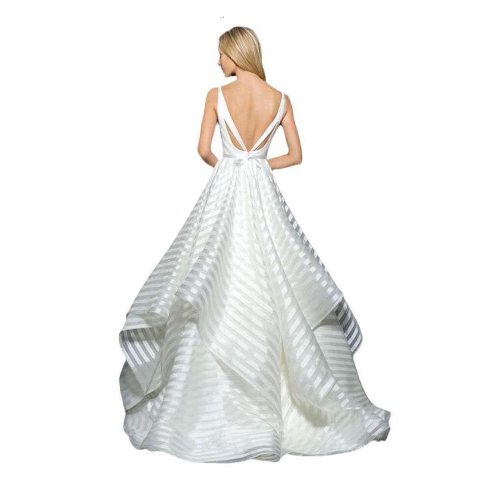 backless lace mid waist small tail beautiful light white fresh simple wedding dress 2024 new style chic and elegant clothing